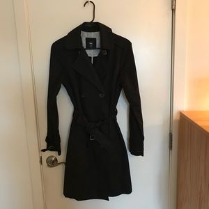 Women’s Gap Double Breasted Black Trench Coat.